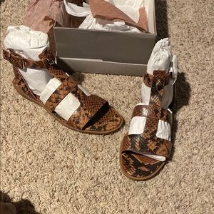 Franco Sarto Brown Sandals with Thong Style and Textured Sole